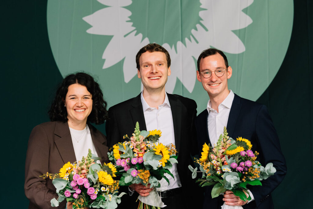 Clara Wellhäußer, Lukas Weber und Jan-Lukas Schmitt auf der Landesdelegiertenkonferenz in Offenburg 2026
