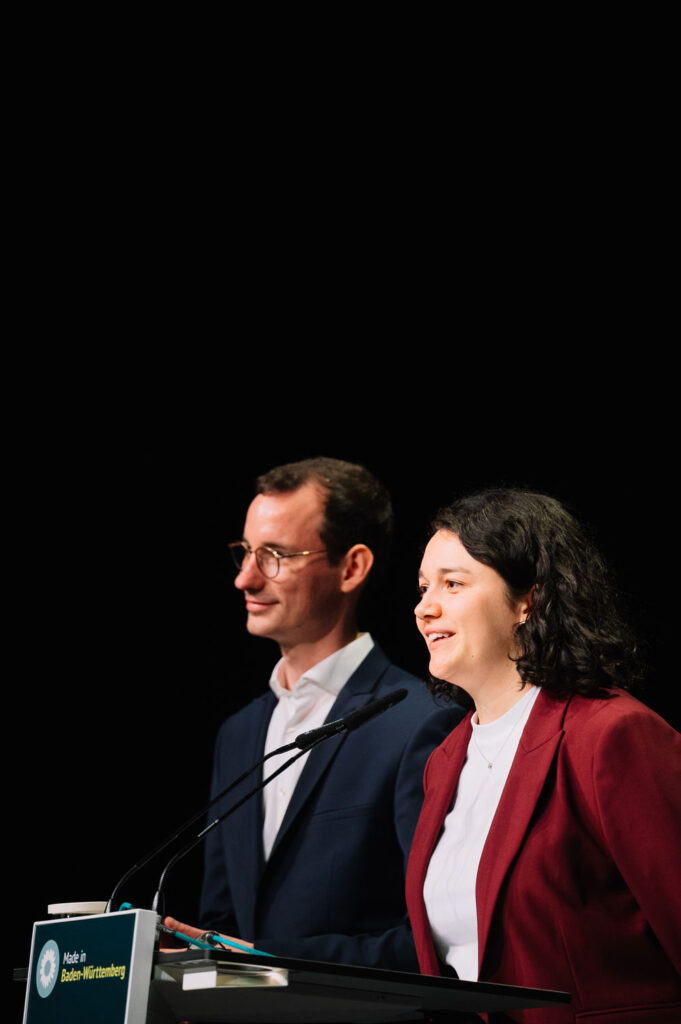 Unsere neuen Landesvorsitzenden Clara Wellhäußer Jan-Lukas Schmitt und auf der Landesdelegiertenkonferenz in Offenburg 2026